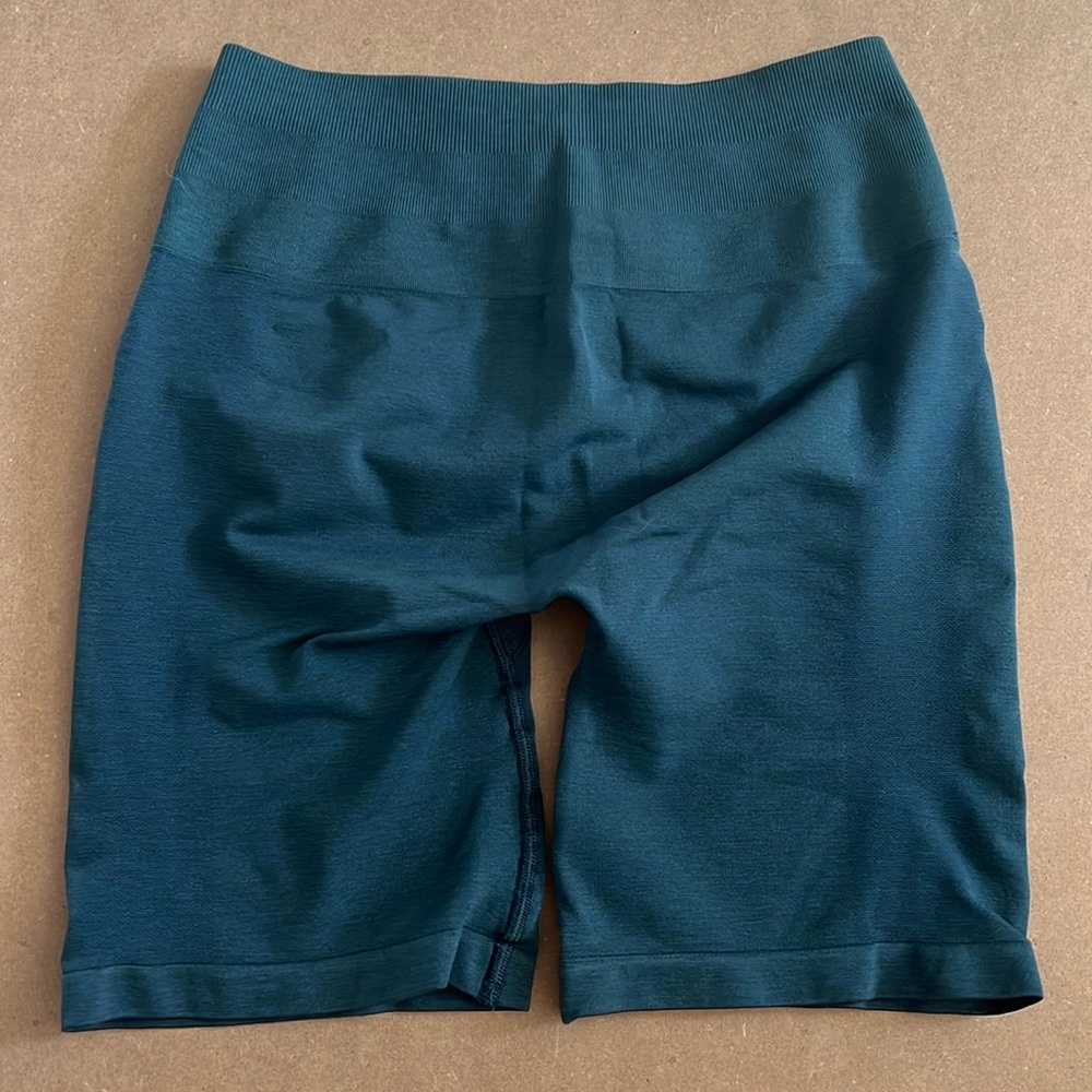 Alphalete Amplify 6.5” Shorts - Midnight